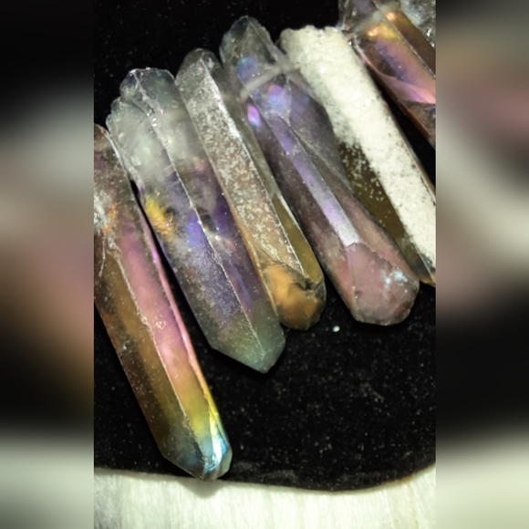 Aura quartz irridescent Brutalist crystal pointed gemstone points necklace - Picture 5 of 11